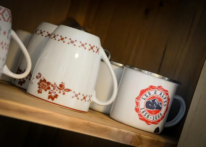 T2 Meublé Tourisme 3 Etoiles, Pied Des Pistes-parking Privé Avec Balcon Et Superbe Vue Appartement