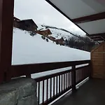 Apartment T2 Meuble Tourisme 3 Etoiles, Pied Des Pistes-parking Prive Avec Balcon Et Superbe Vue Les Deux Alpes