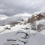 T2 Meuble Tourisme 3 Etoiles, Pied Des Pistes-parking Prive Avec Balcon Et Superbe Vue Apartment