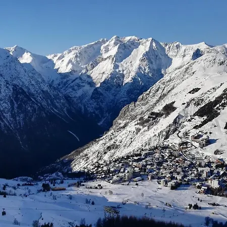 T2 Meuble Tourisme 3 Etoiles, Pied Des Pistes-parking Prive Avec Balcon Et Superbe Vue Appartement Les Deux Alpes
