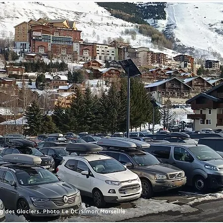 T2 Meuble Tourisme 3 Etoiles, Pied Des Pistes-parking Prive Avec Balcon Et Superbe Vue * Ле дез Альп