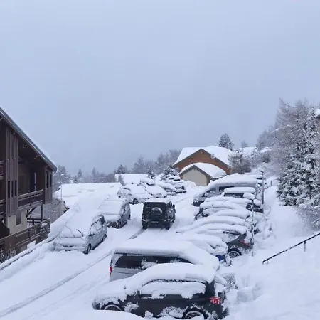 T2 Meuble Tourisme 3 Etoiles, Pied Des Pistes-parking Prive Avec Balcon Et Superbe Vue Apartment