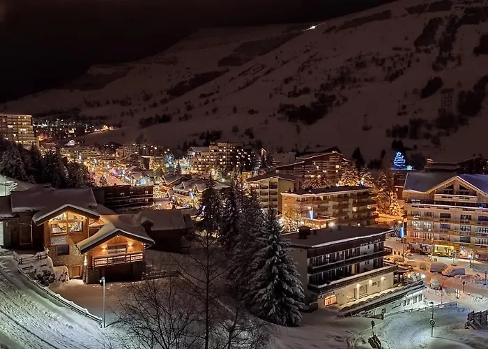 T2 Meuble Tourisme 3 Etoiles, Pied Des Pistes-parking Prive Avec Balcon Et Superbe Vue Ле дез Альп