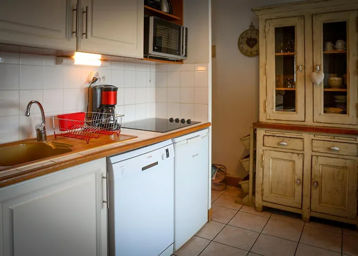 T2 Meuble Tourisme 3 Etoiles, Pied Des Pistes-parking Prive Avec Balcon Et Superbe Vue Апартаменты Ле дез Альп