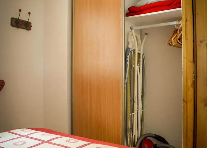 T2 Meuble Tourisme 3 Etoiles, Pied Des Pistes-parking Prive Avec Balcon Et Superbe Vue Апартаменты