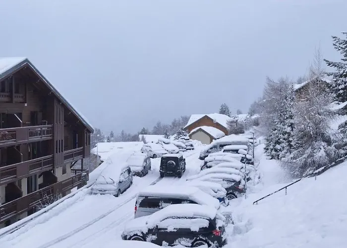 T2 Meuble Tourisme 3 Etoiles, Pied Des Pistes-parking Prive Avec Balcon Et Superbe Vue Апартаменты